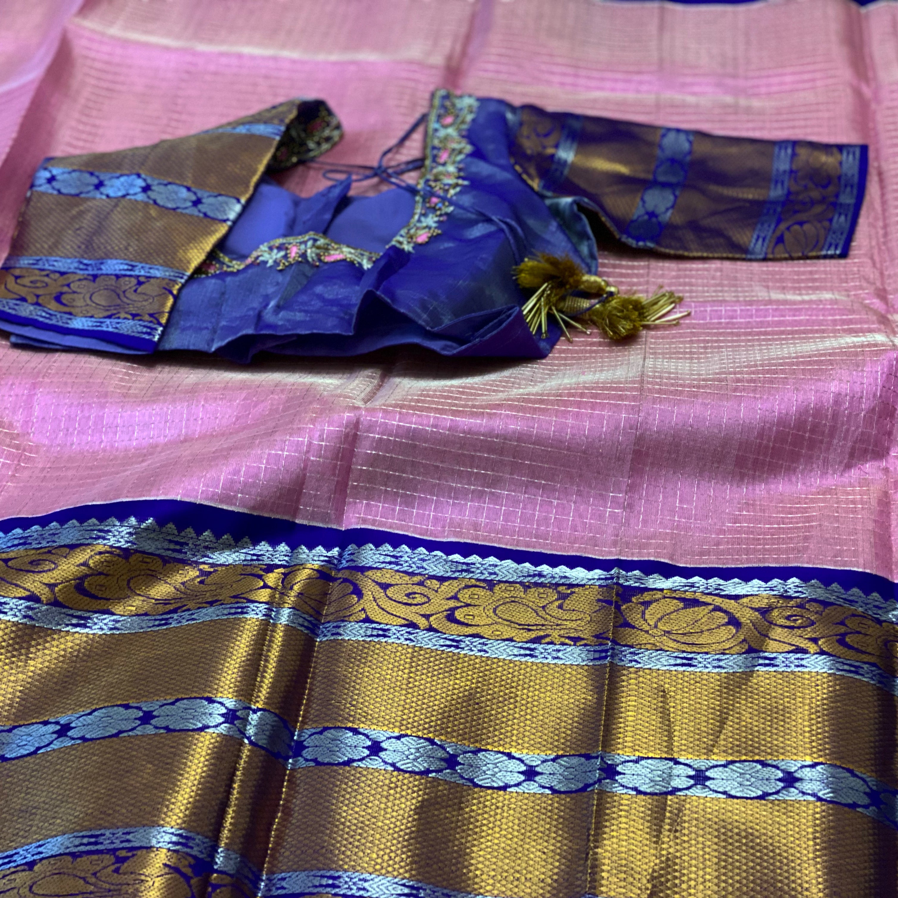 Checks Pattern Kuppadam Tissue Silk Saree