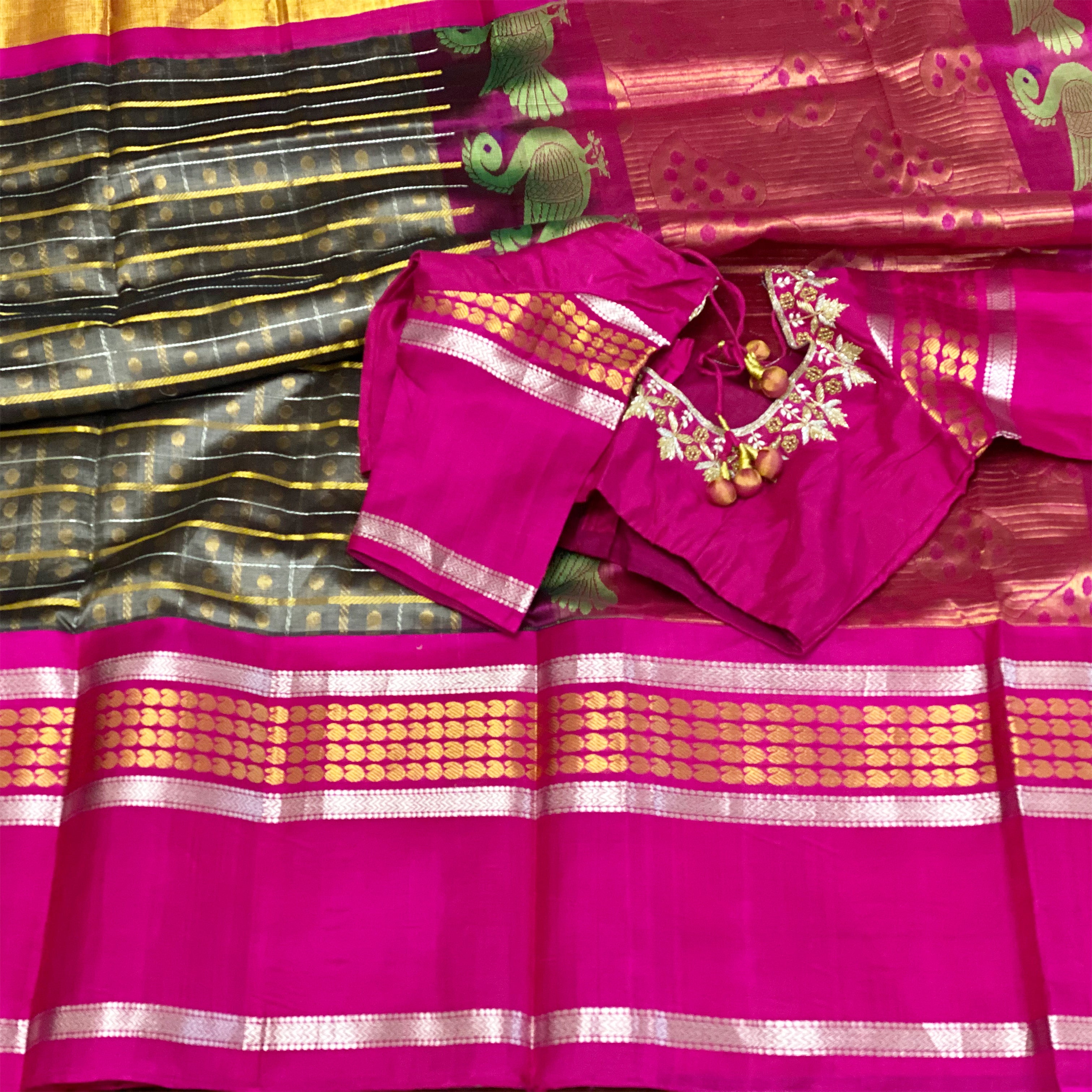 Grey and Fuscia Checks Pattern Kuppadam Tissue Silk Saree